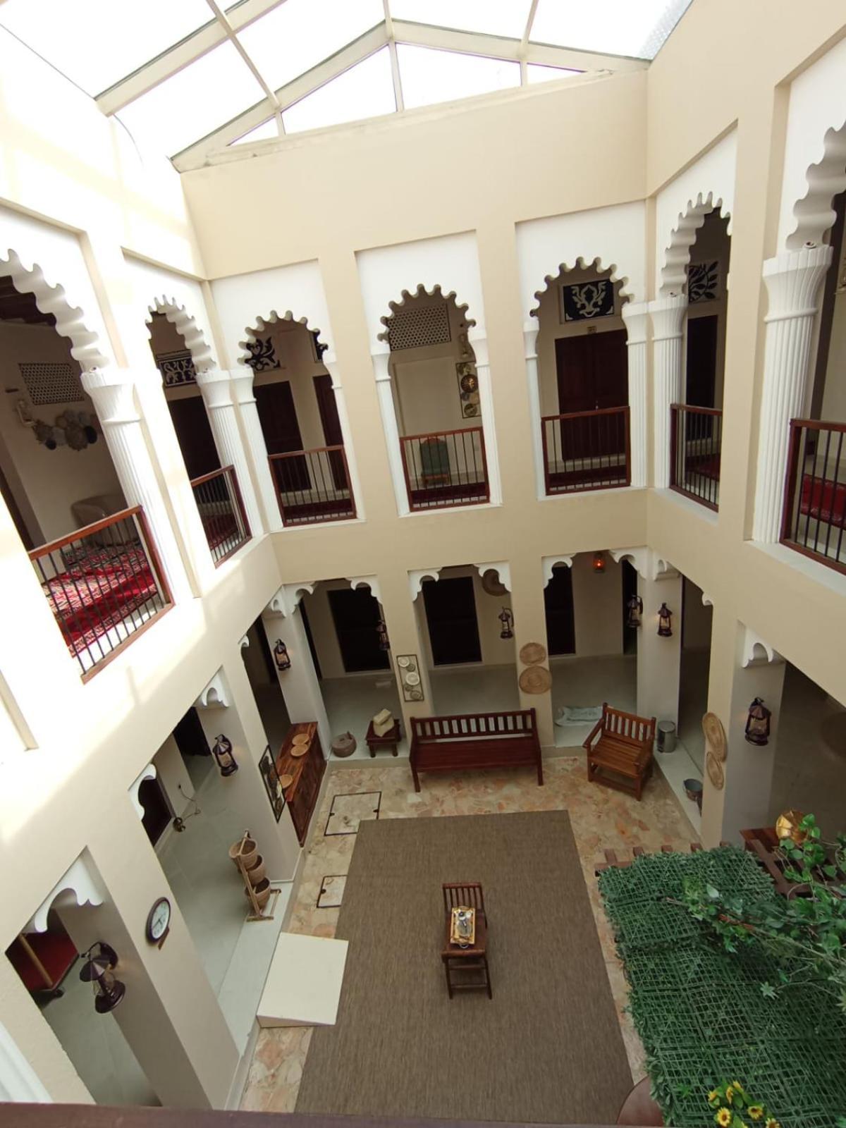 Hyba Heritage Hotel Dubai Exterior photo