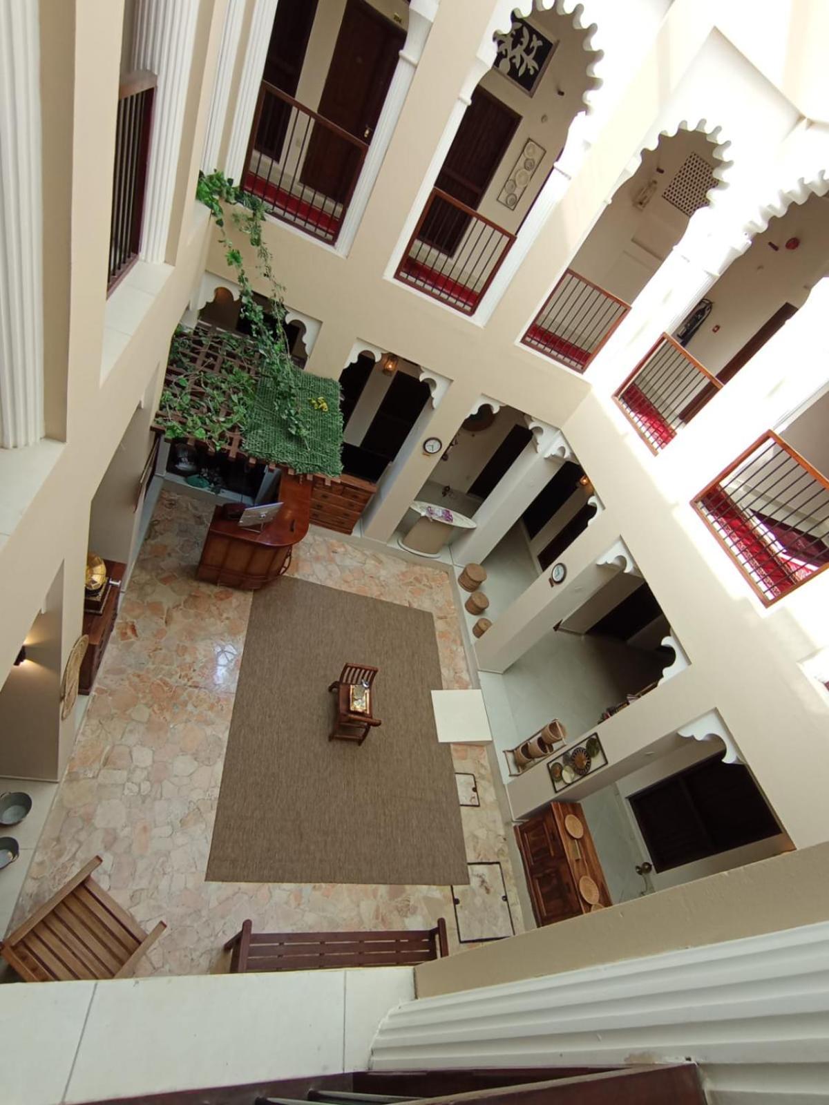 Hyba Heritage Hotel Dubai Exterior photo